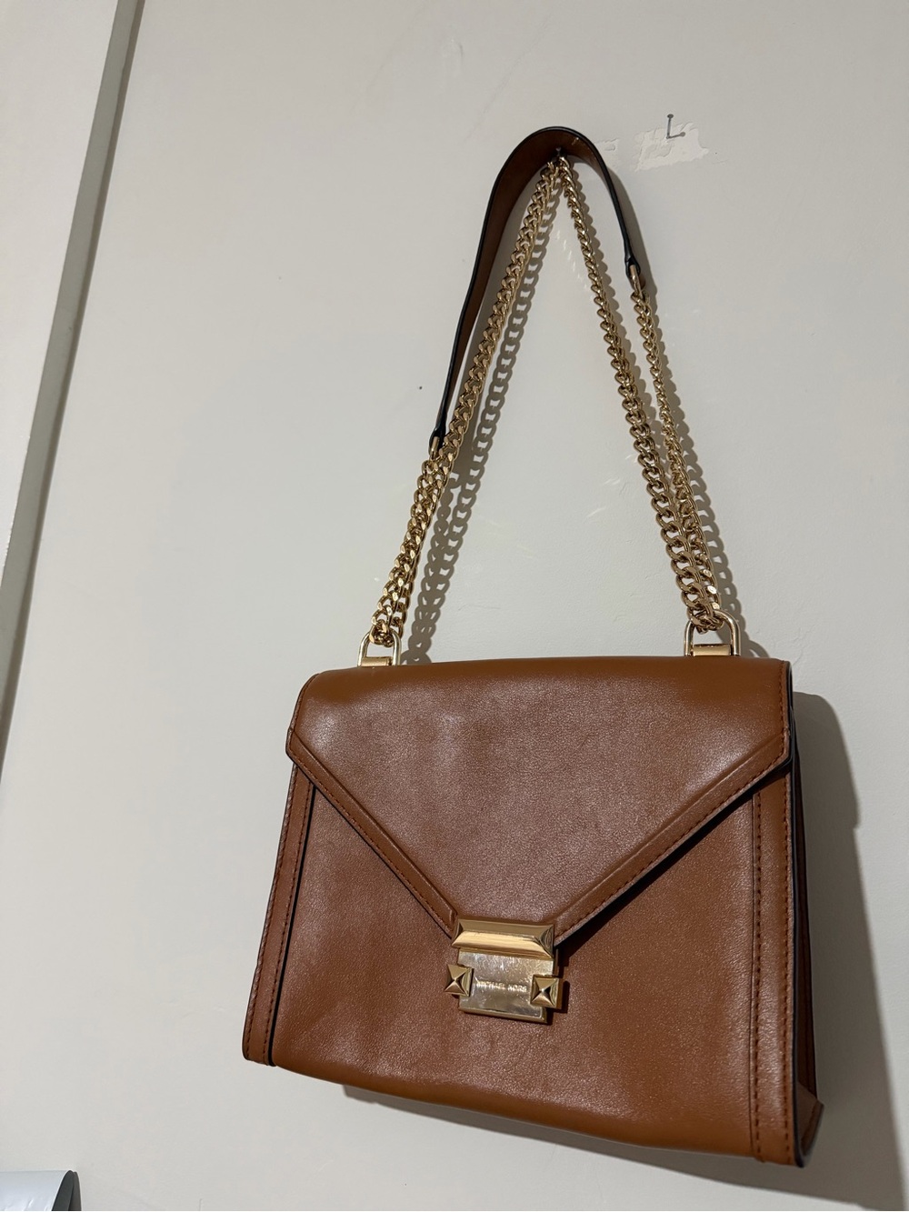 MICHAEL Michael Kors Chestnut Brown Leather Shoulder Bag with Gold Chain